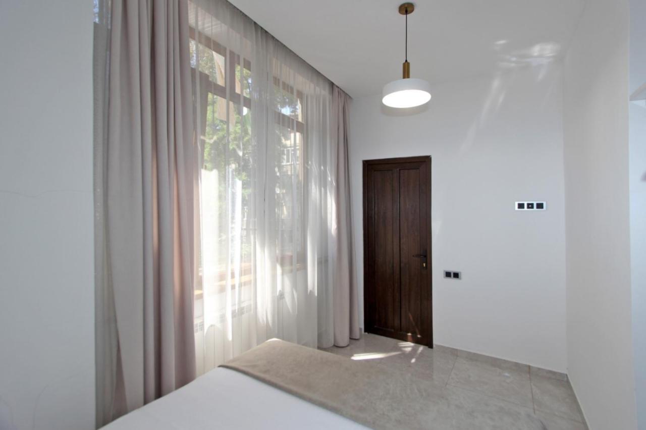 Appartment Lux, 2 Bedroom Erywań Zewnętrze zdjęcie
